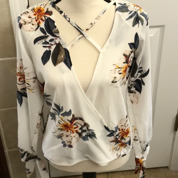 unk Tops - Low Cut V-Neck Floral Top